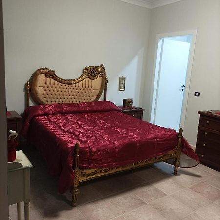 Отель Casa Di Raffaella Торре-Аннунциата Экстерьер фото